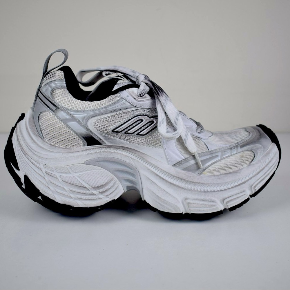 Balenciaga 10XL Sneaker (Used)